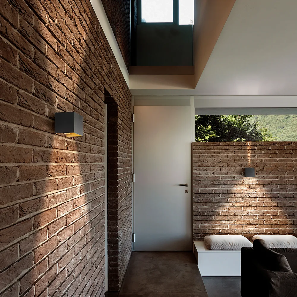 Box Mini Up/Down væglampe, black Light-Point