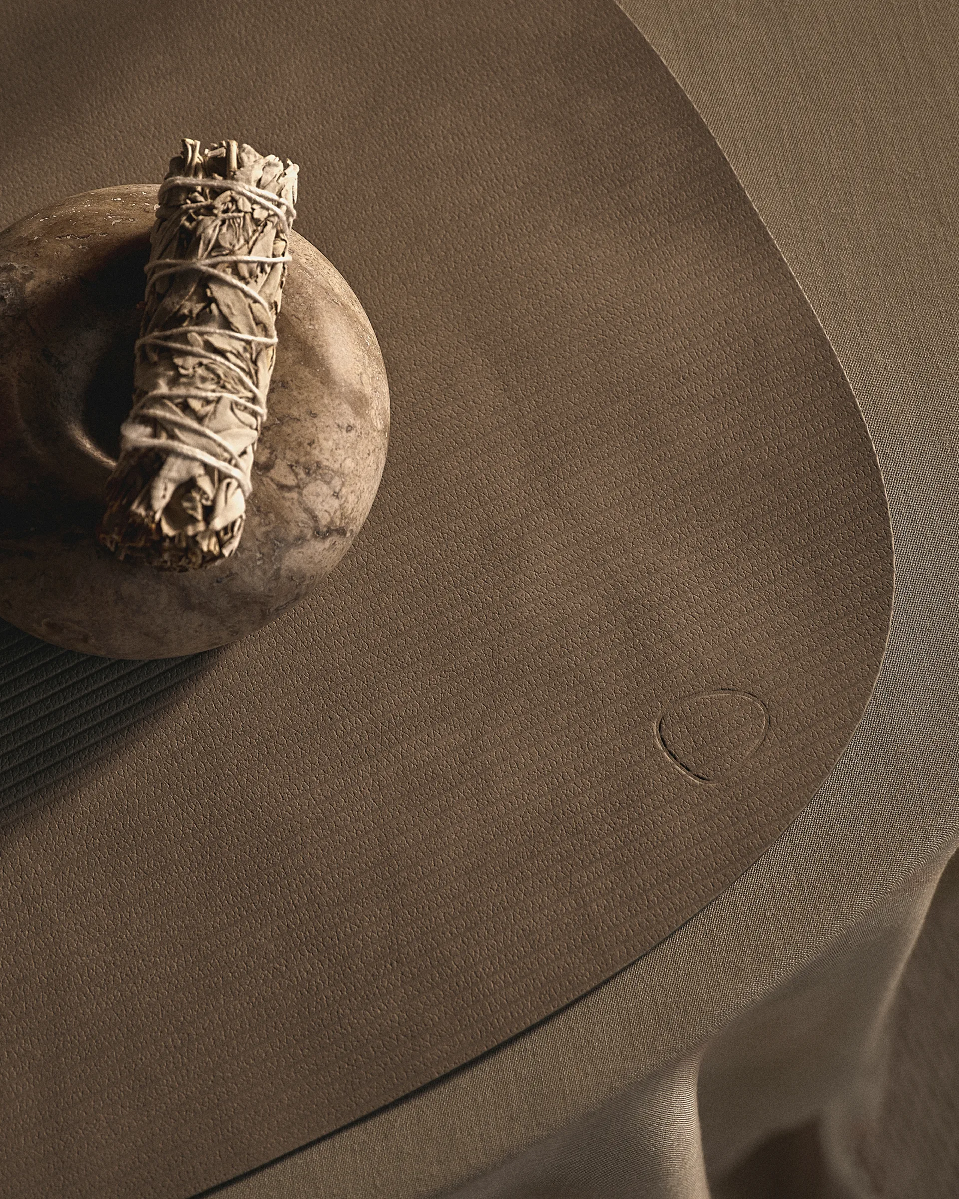 Corduroy dækkeserviet curve L, Nomad Grey LIND DNA