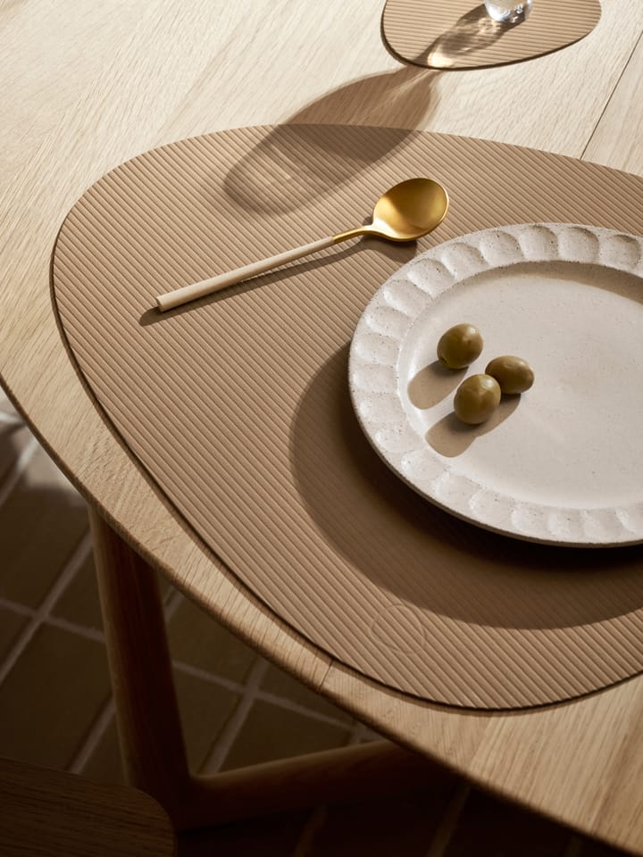 Corduroy dækkeserviet curve L, Nougat LIND DNA