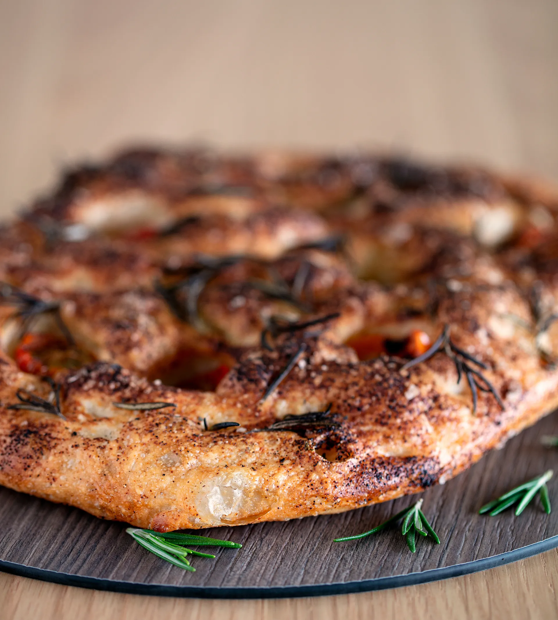 Cut & Serve rundt skærebræt M, Valnød LIND DNA