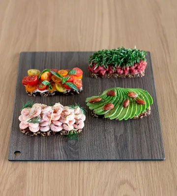 Cut & Serve square skærebræt L - Valnød - LIND DNA
