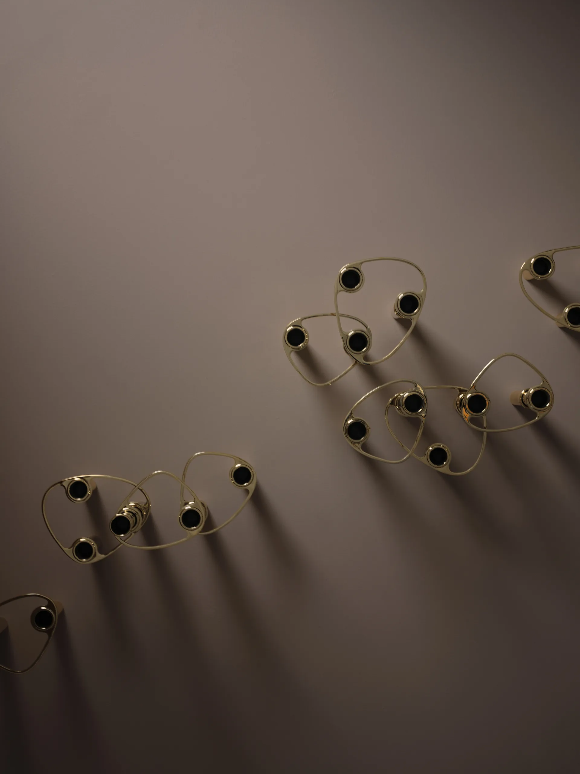 Lind Curve kombinerbar lysestage 24K guldbelagt, Double LIND DNA