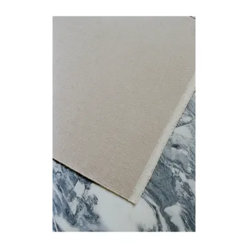 Modest Ease tæppe 80x250 cm - Beige - Linie Design