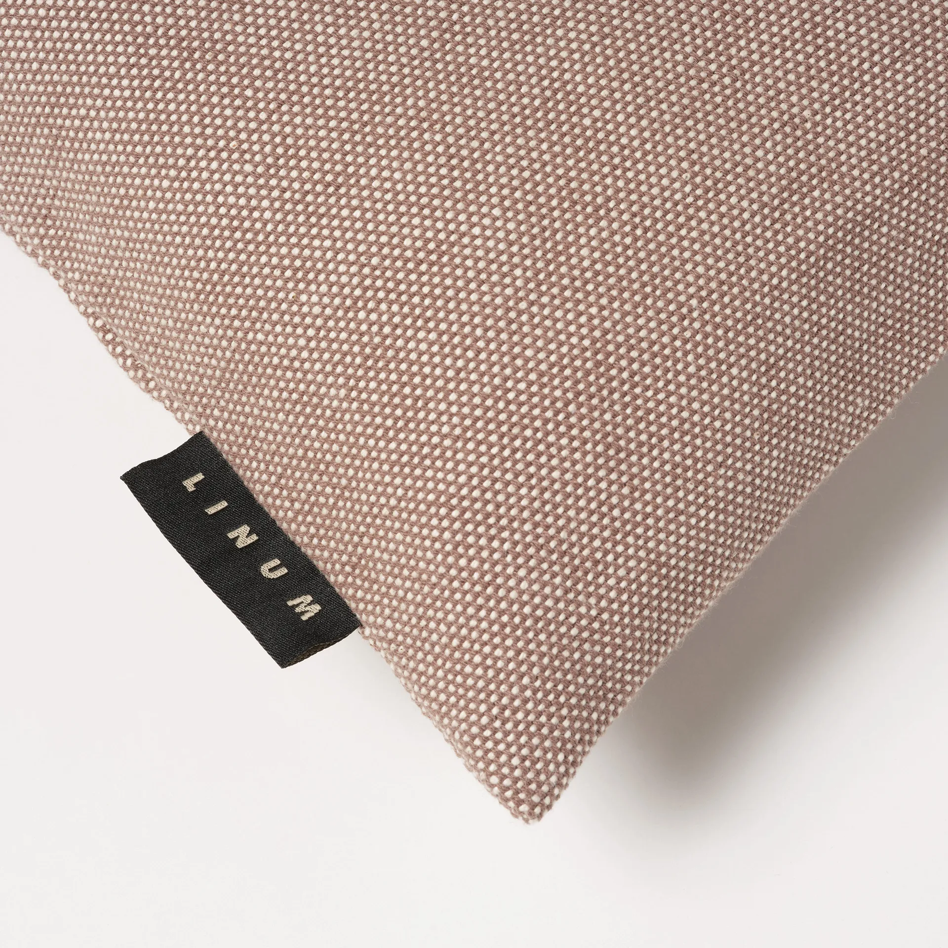 Pepper pudebetræk 50x50 cm, Mørk muldvarpebrun Linum