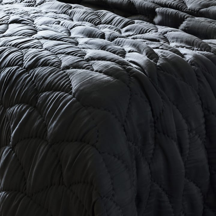 Saga sengetæppe 260x270 cm - Mørk kulgrå - Linum