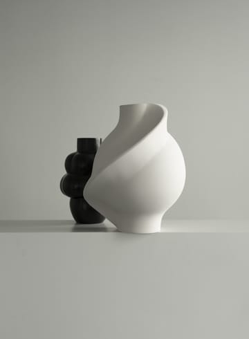 Pirout vase 02 42 cm - Raw White - Louise Roe Copenhagen