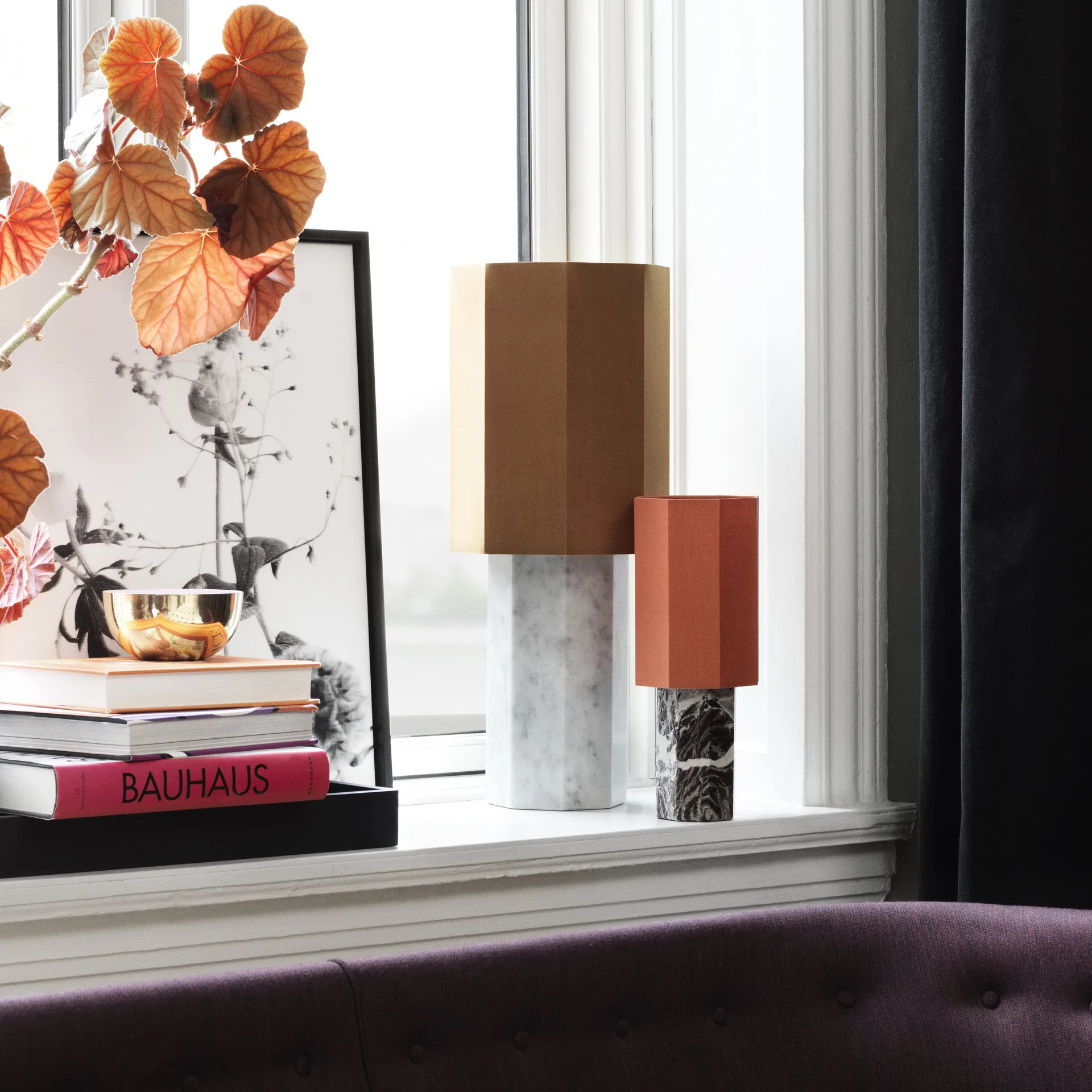 The eight over eight lampefod, Hvid marmor Louise Roe