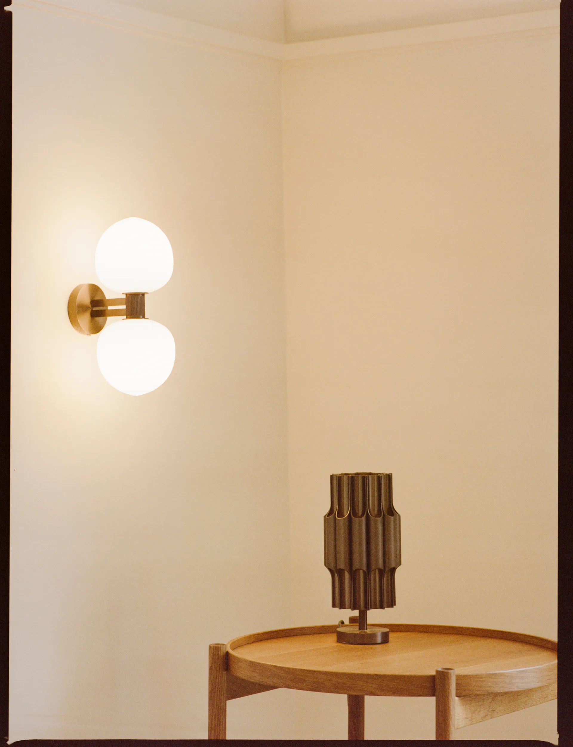 Pan 120 bordlampe, Bronze LYFA