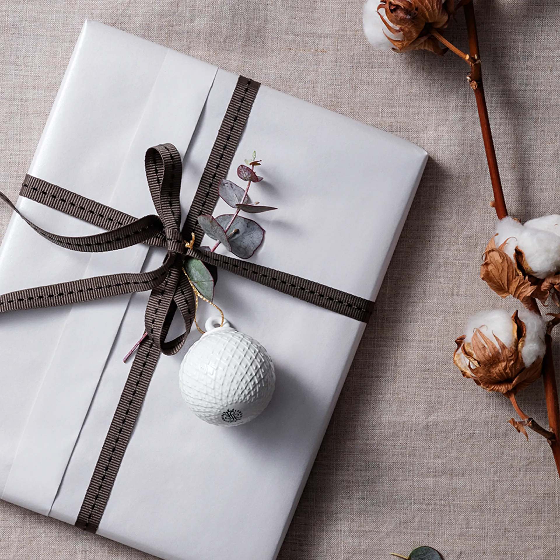 Rhombe dekorationskugle Ø5 cm 2-pak, Hvid Lyngby Porcelæn