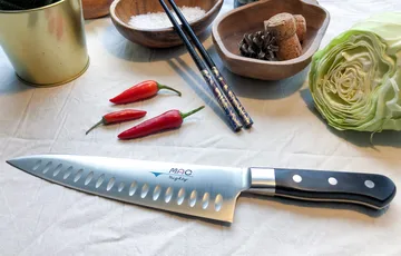 Mac kokkekniv med olivslibning - 20 cm - MAC