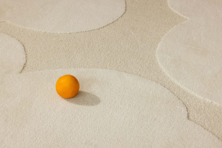 Iso Unikko uldtæppe, Natural White, 250x350 cm Marimekko
