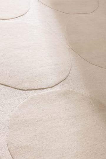 Isot Kivet uldtæppe - Natural White, 200x280 cm - Marimekko