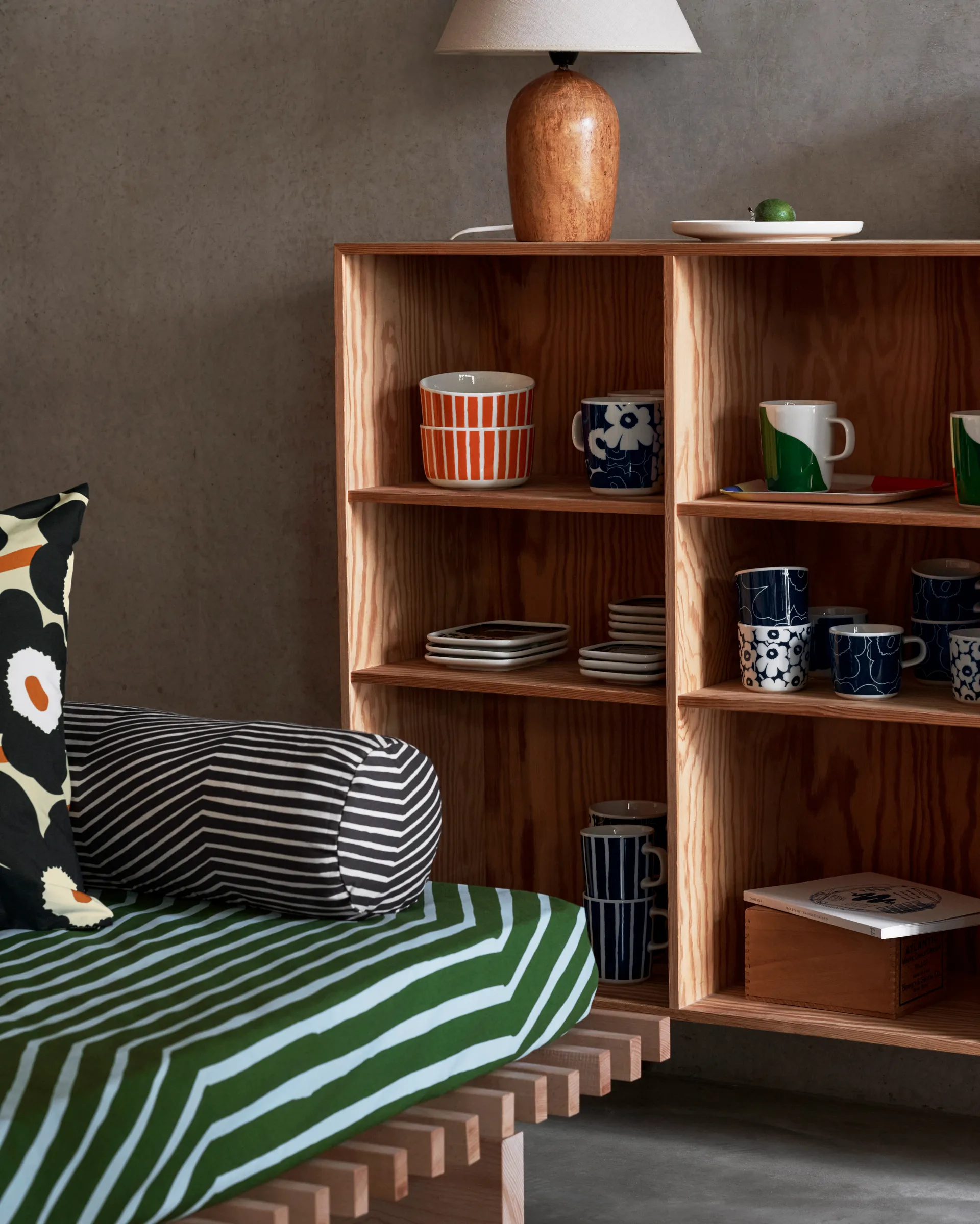 Kalasääski bomuldsstof, Forest green-light blue Marimekko