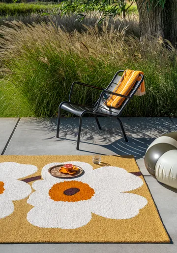 Unikko anniversary tæppe outdoor - Honey, 250x350 cm - Marimekko
