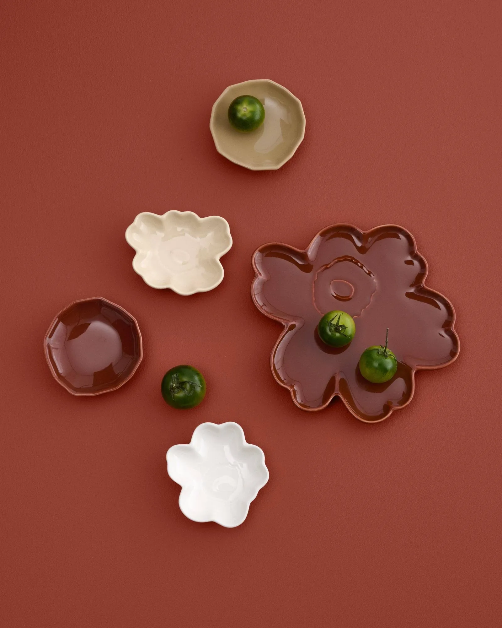 Unikko shape tallerken, Chestnut Marimekko
