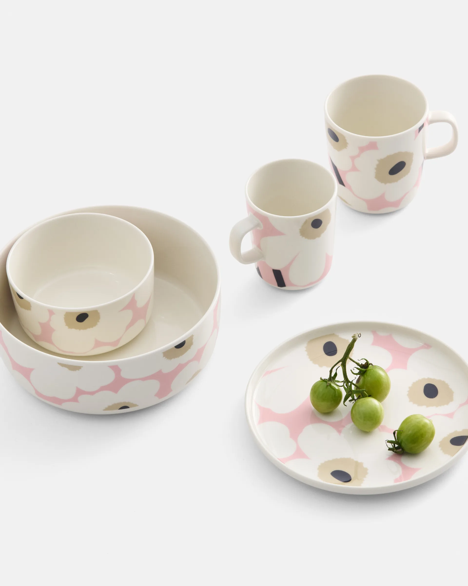 Unikko skål 5 dl, Off white-pink-sand-charcoal Marimekko