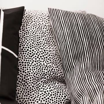 Varvunraita pudebetræk - sort-hvid - Marimekko