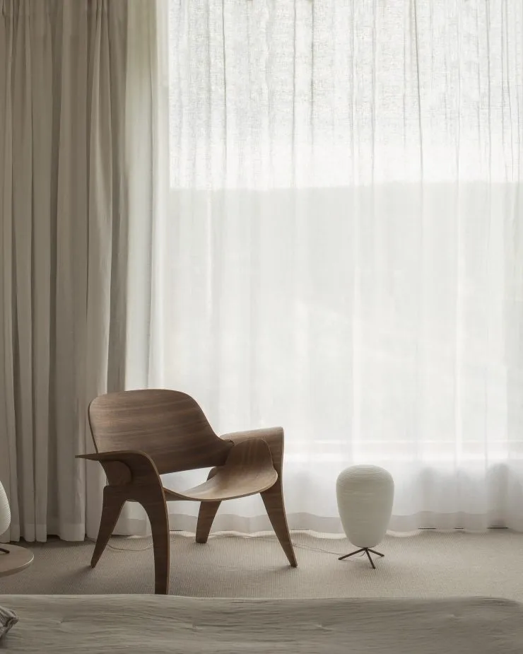 Rose stol, Valnød Massproductions