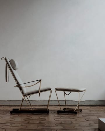 Spark Lounge Chair, ivory-valnødsbejdset bøg - Romo Ruskin Quill 7757/10 - Massproductions