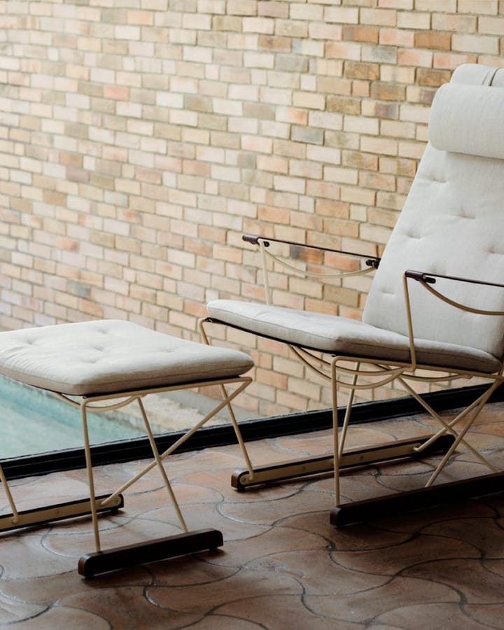 Spark Lounge Chair, ivory-valnødsbejdset bøg, Romo Ruskin Quill 7757/10 Massproductions