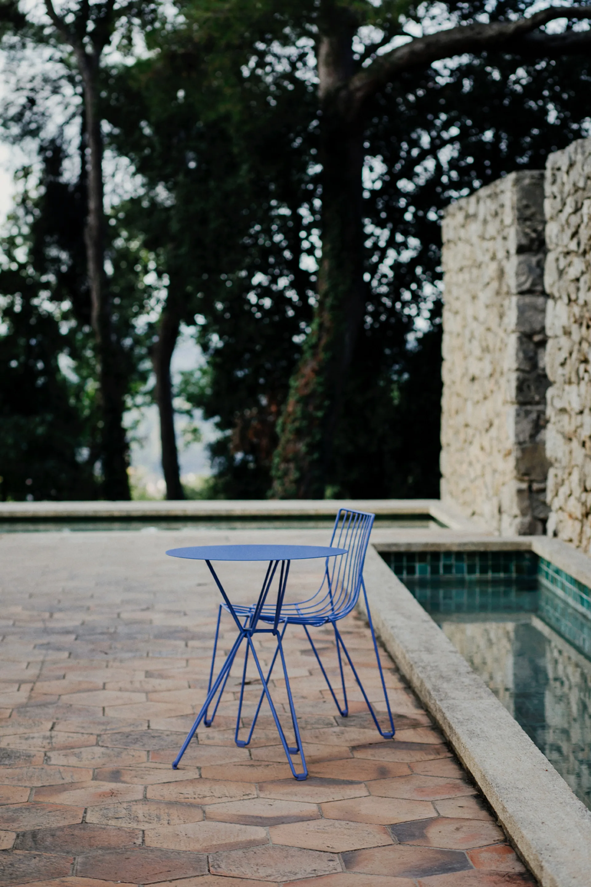 Tio cafébord Ø60 cm, Overseas Blue Massproductions