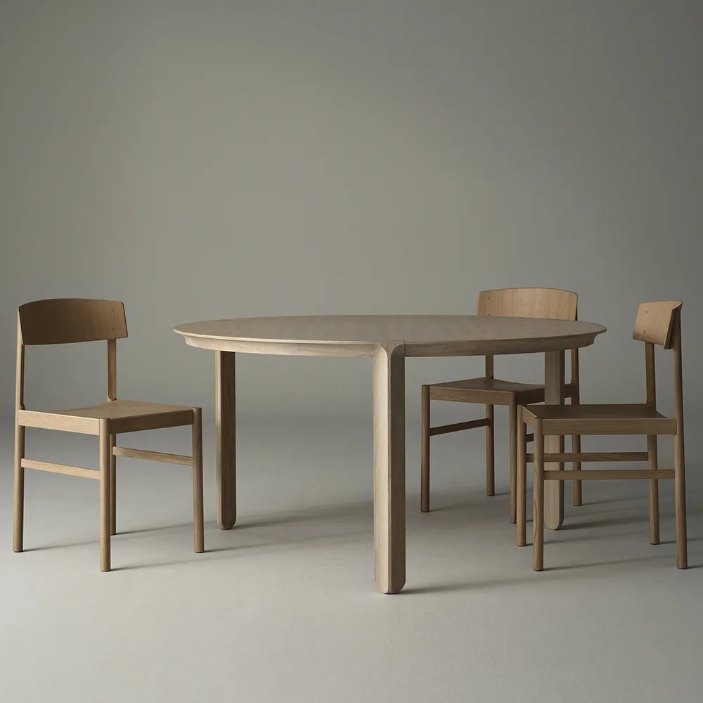 Amor spisebord rundt, eg hvidpigment hårdvoksolie Mavis