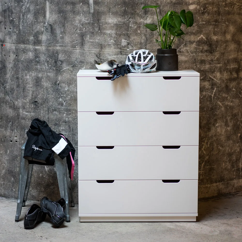 Aoko kommode 4 skuffer, Hvidlak Mavis