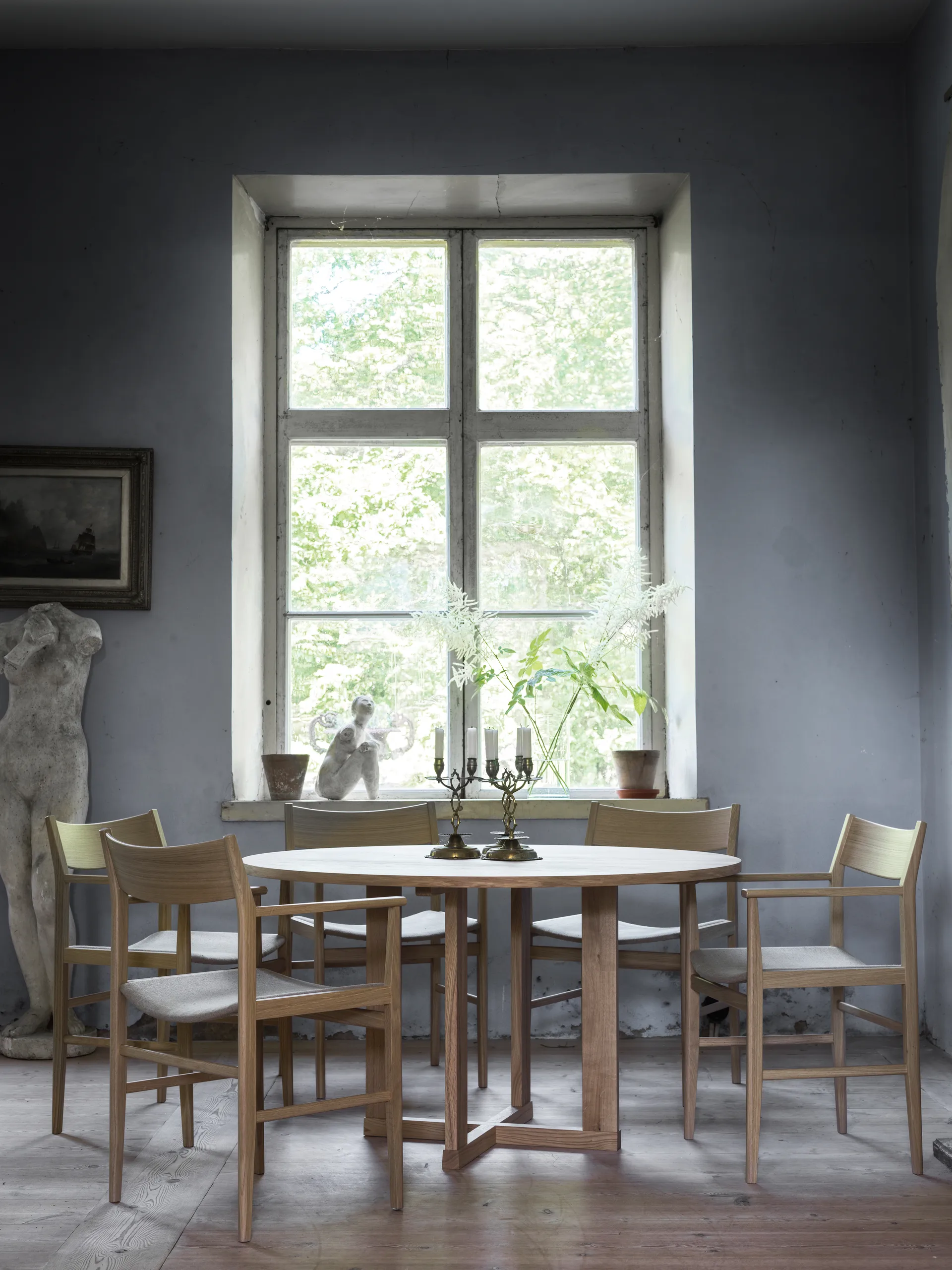 Arv spisebord ⌀130 cm, Hvidpigmenteret matlakeret eg Mavis