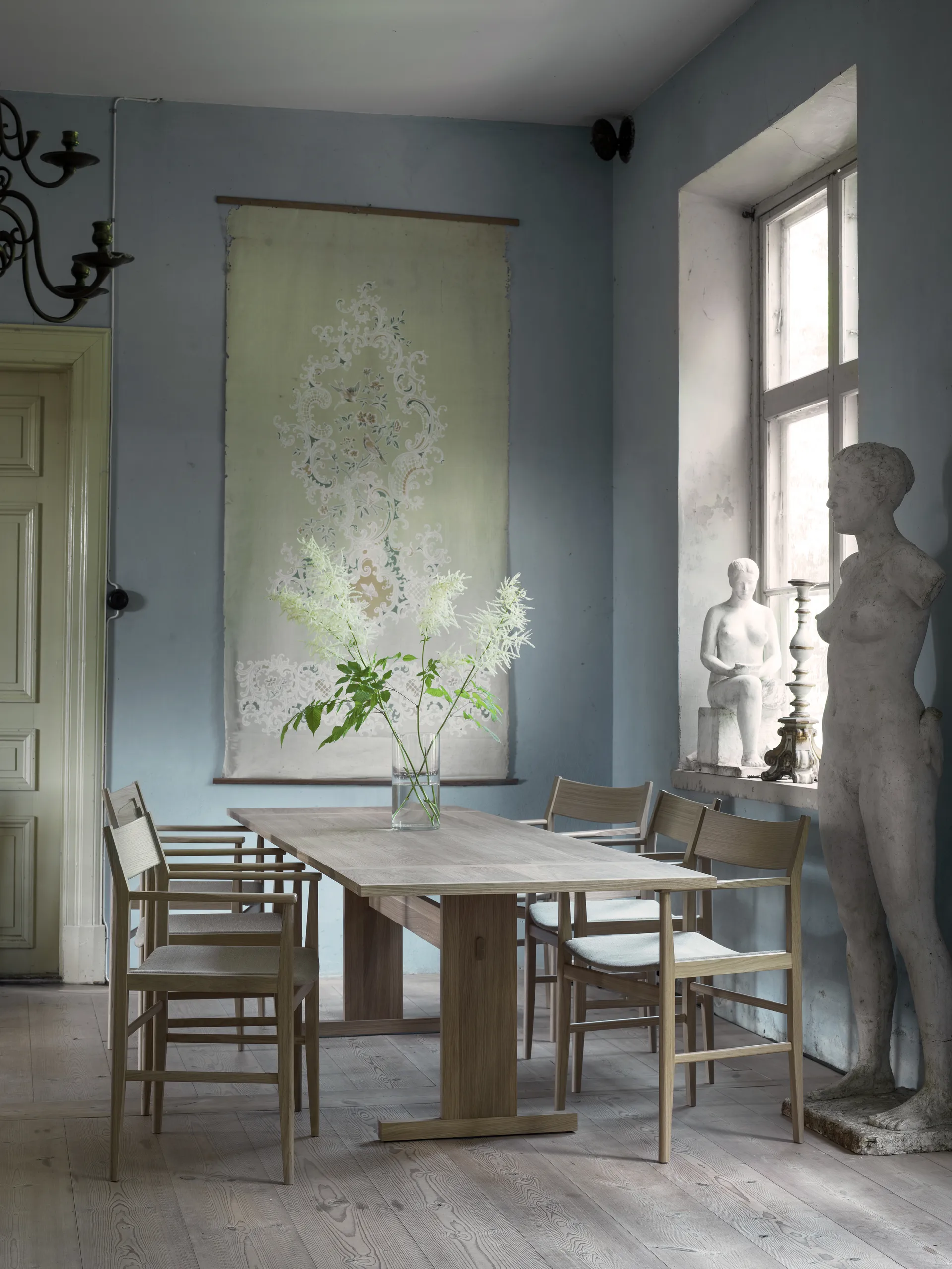 Arv spisebord 200x85 cm, Hvidpigmenteret matlakeret eg Mavis