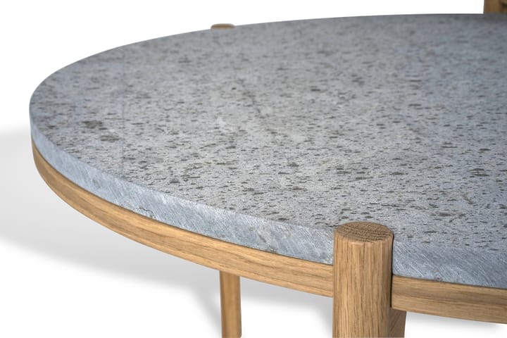 Dondo sidebord hvidpigmenteret eg Ø45 cm, Hyvlet kalksten Mavis