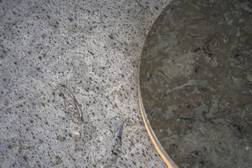 Dondo sidebord hvidpigmenteret eg Ø45 cm - Slebet kalksten - Mavis