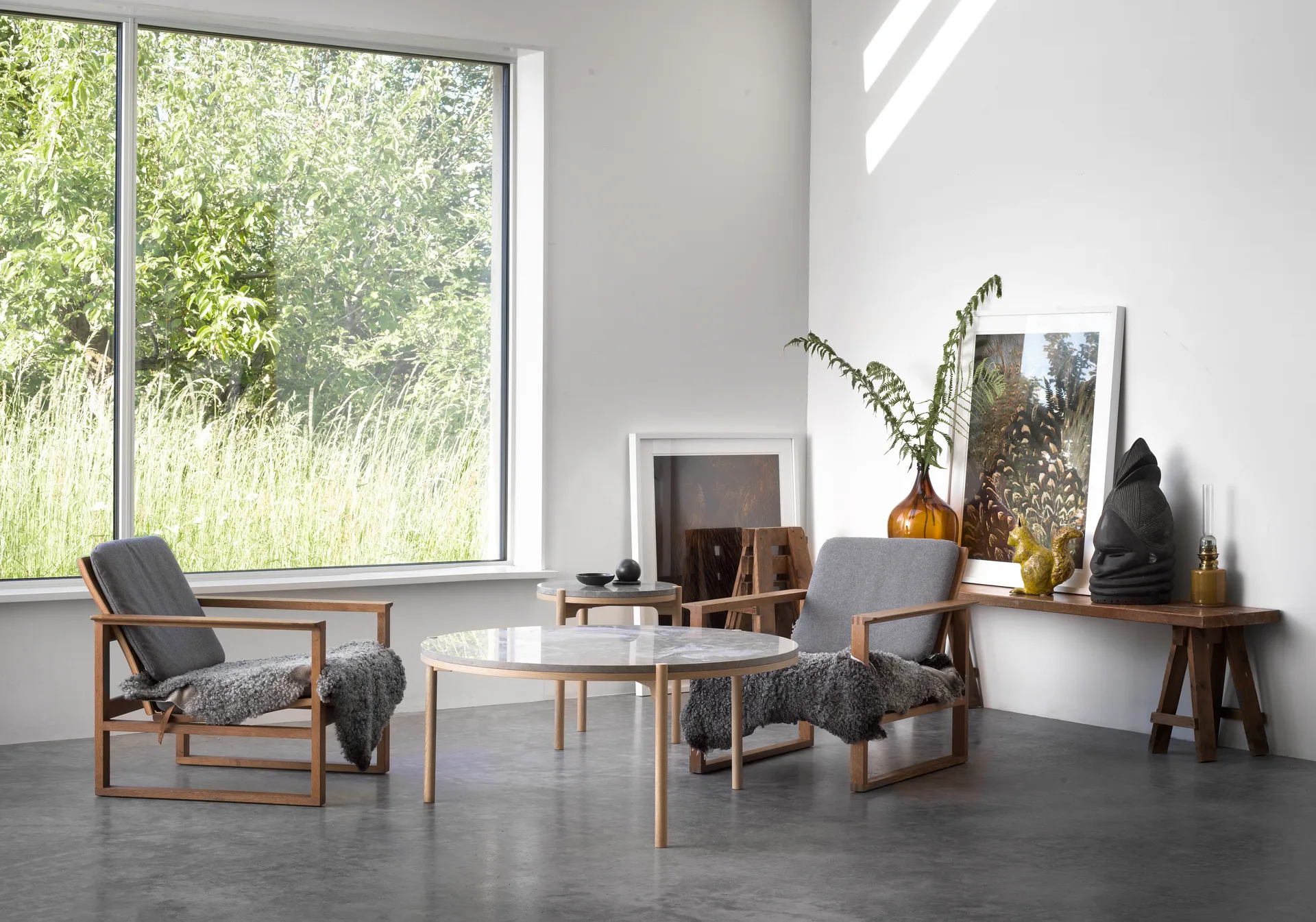 Dondo sofabord hvidpigmenteret eg Ø80 cm, Slebet kalksten Mavis