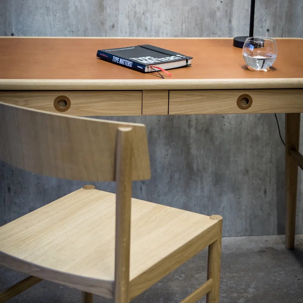 Höllviken skrivebord, lysgrå Mavis