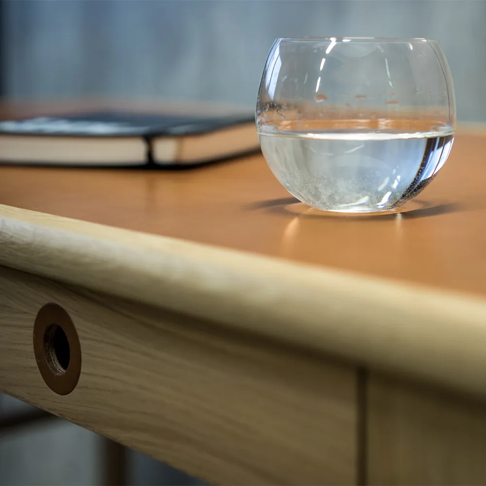 Höllviken skrivebord, lysgrå Mavis