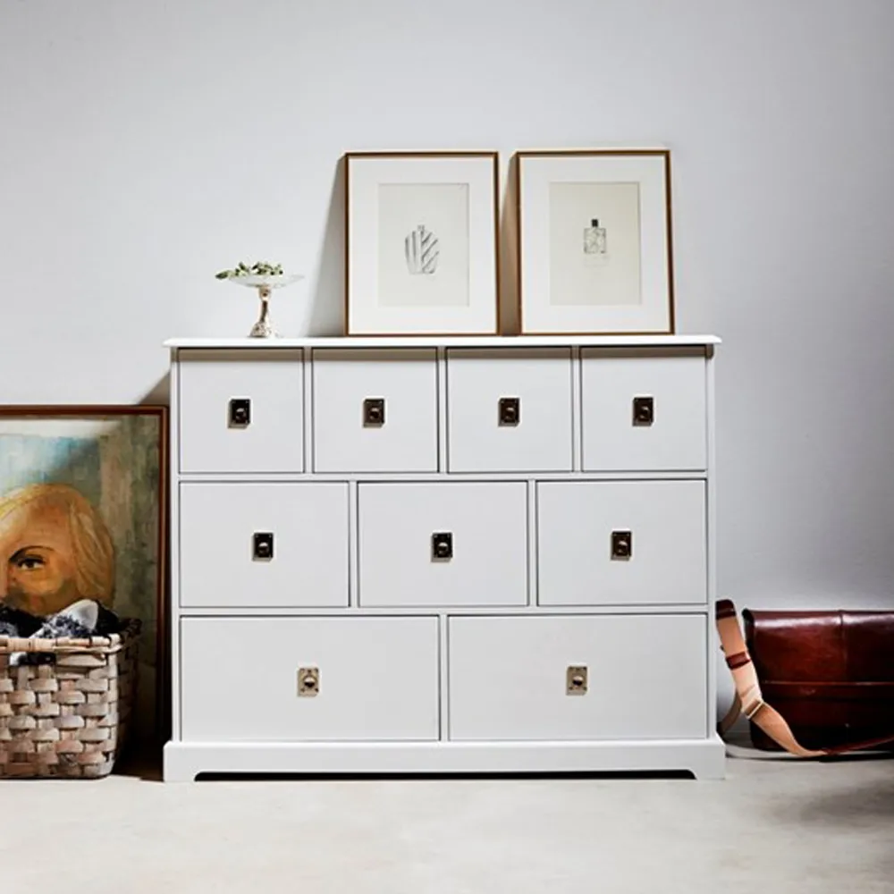 Smögen kommode, hvid, 6 skuffer brede, krom Mavis
