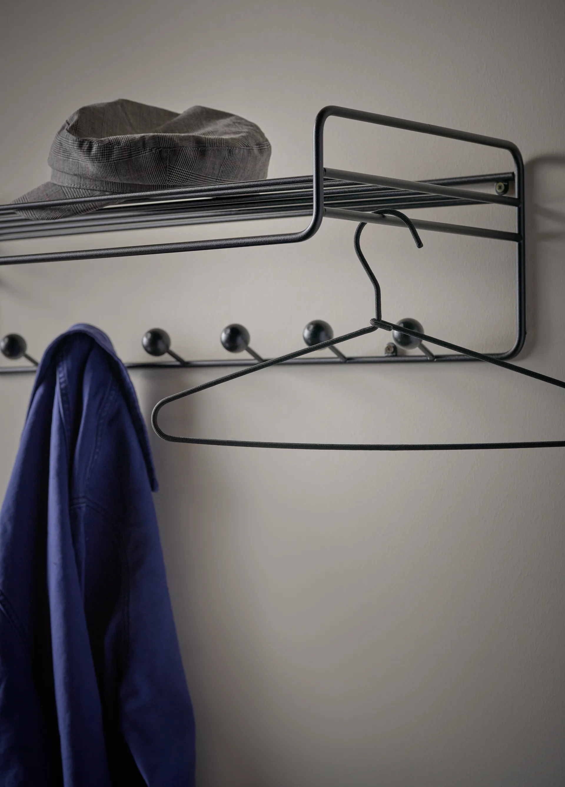 Bill Hat rack L hattehylde, Sort Maze
