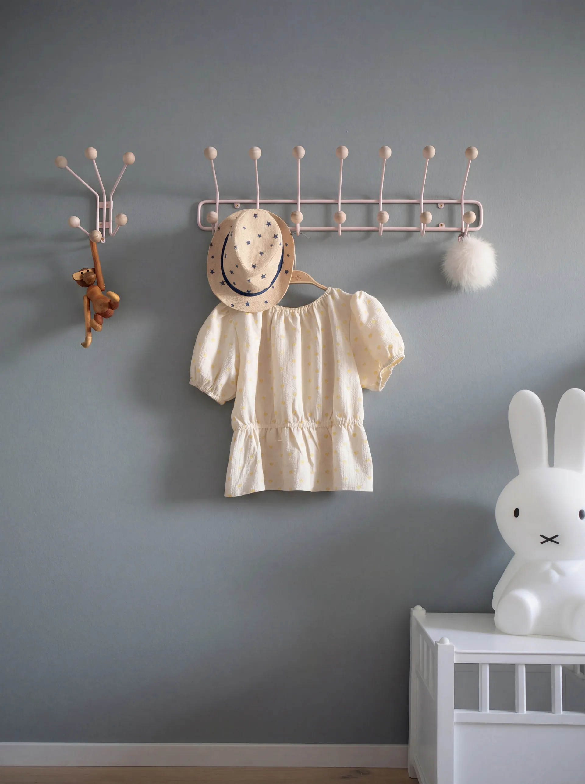 Bill lille knagerække, Pale pink Maze