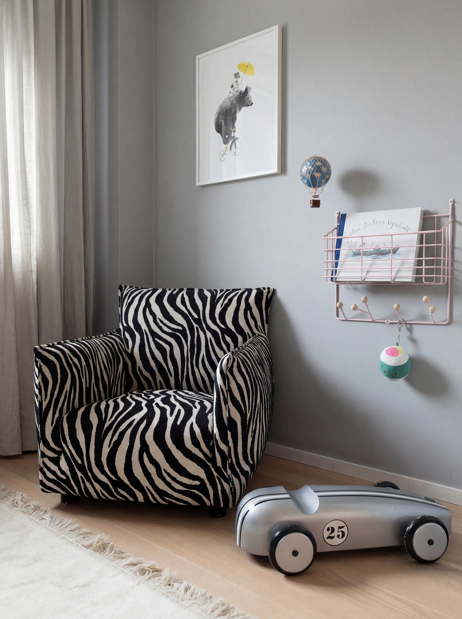 Mitten shelf hylde junior, Pale pink, 38,6x35,2x8,6 cm Maze