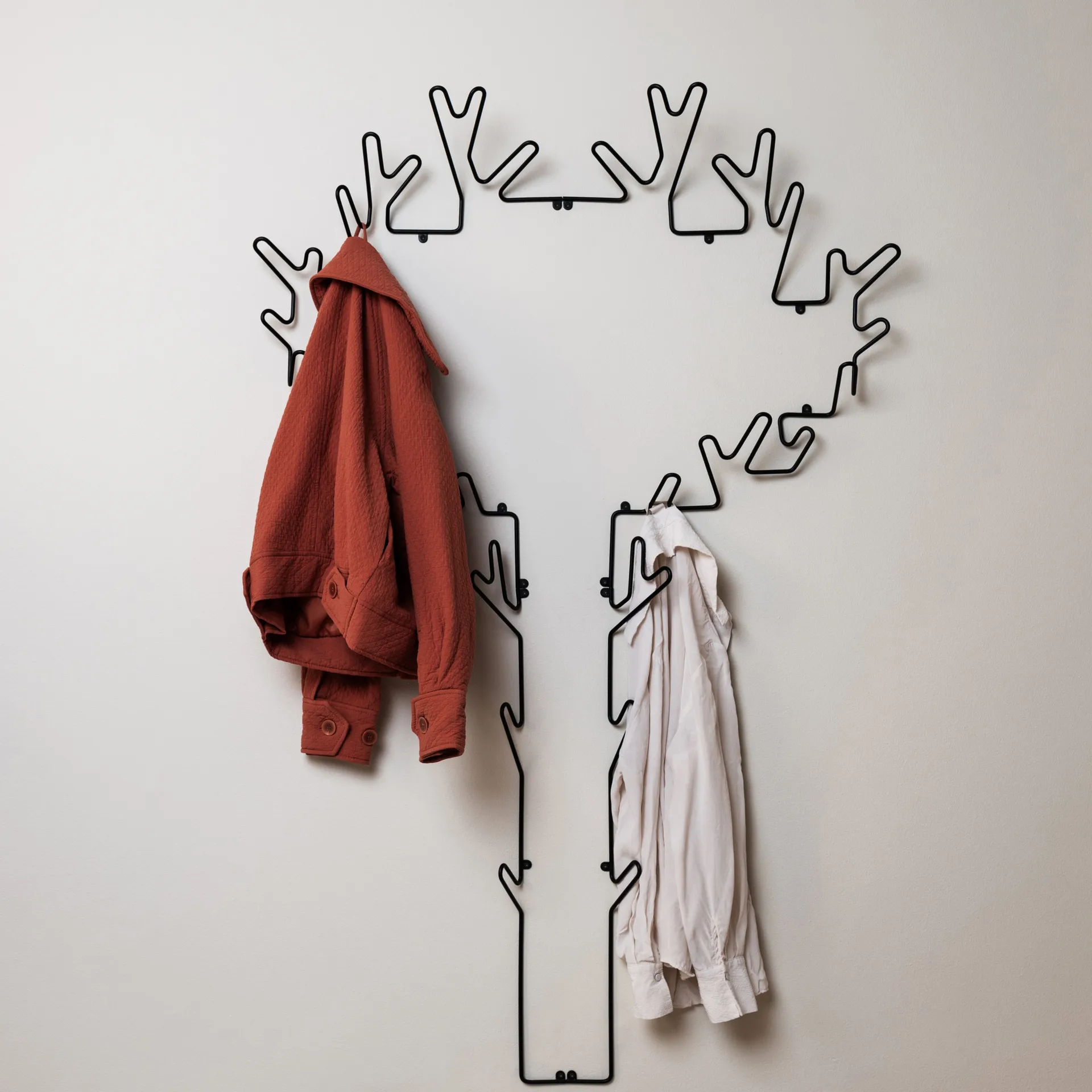 Tree knagerække, sort Maze