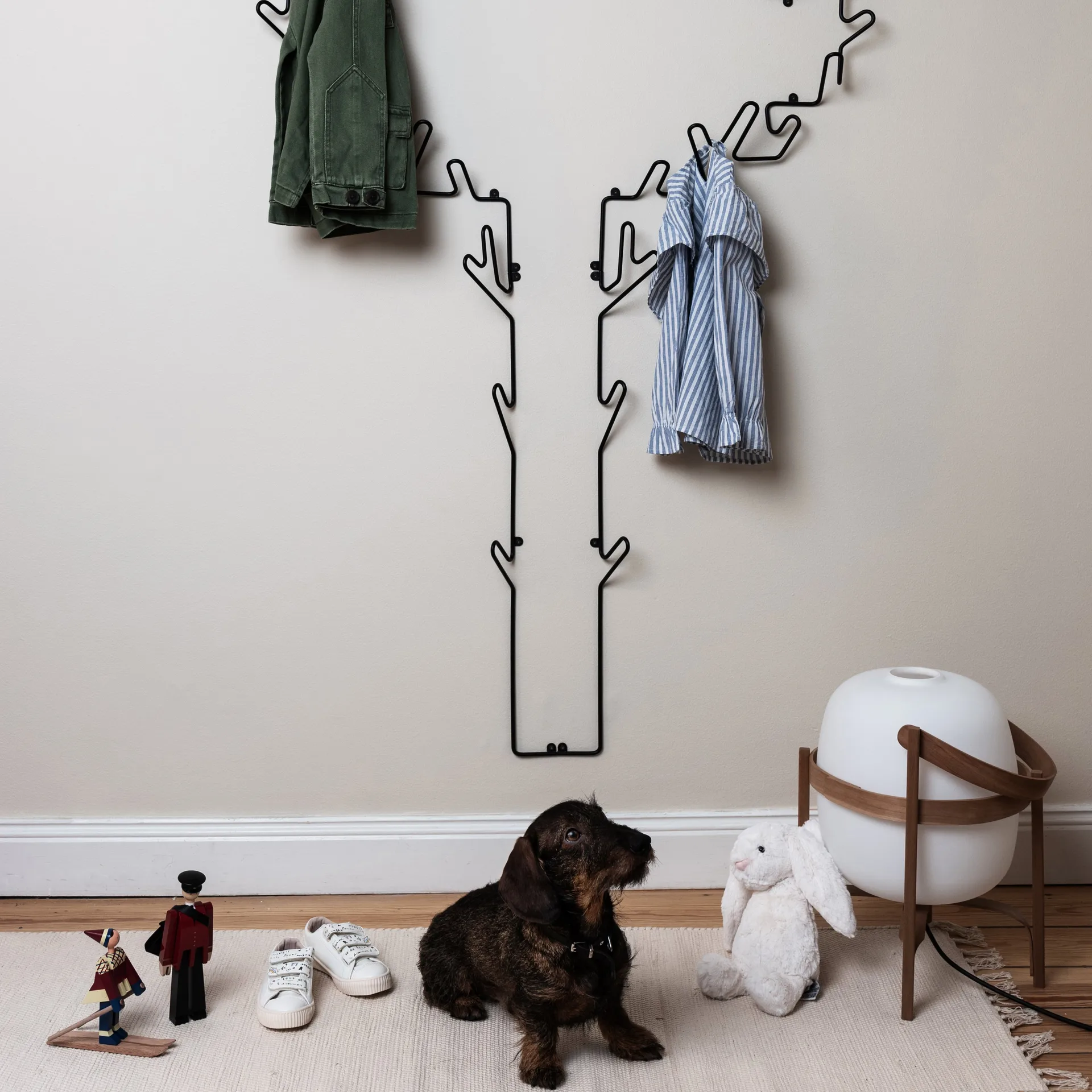 Tree knagerække, sort Maze