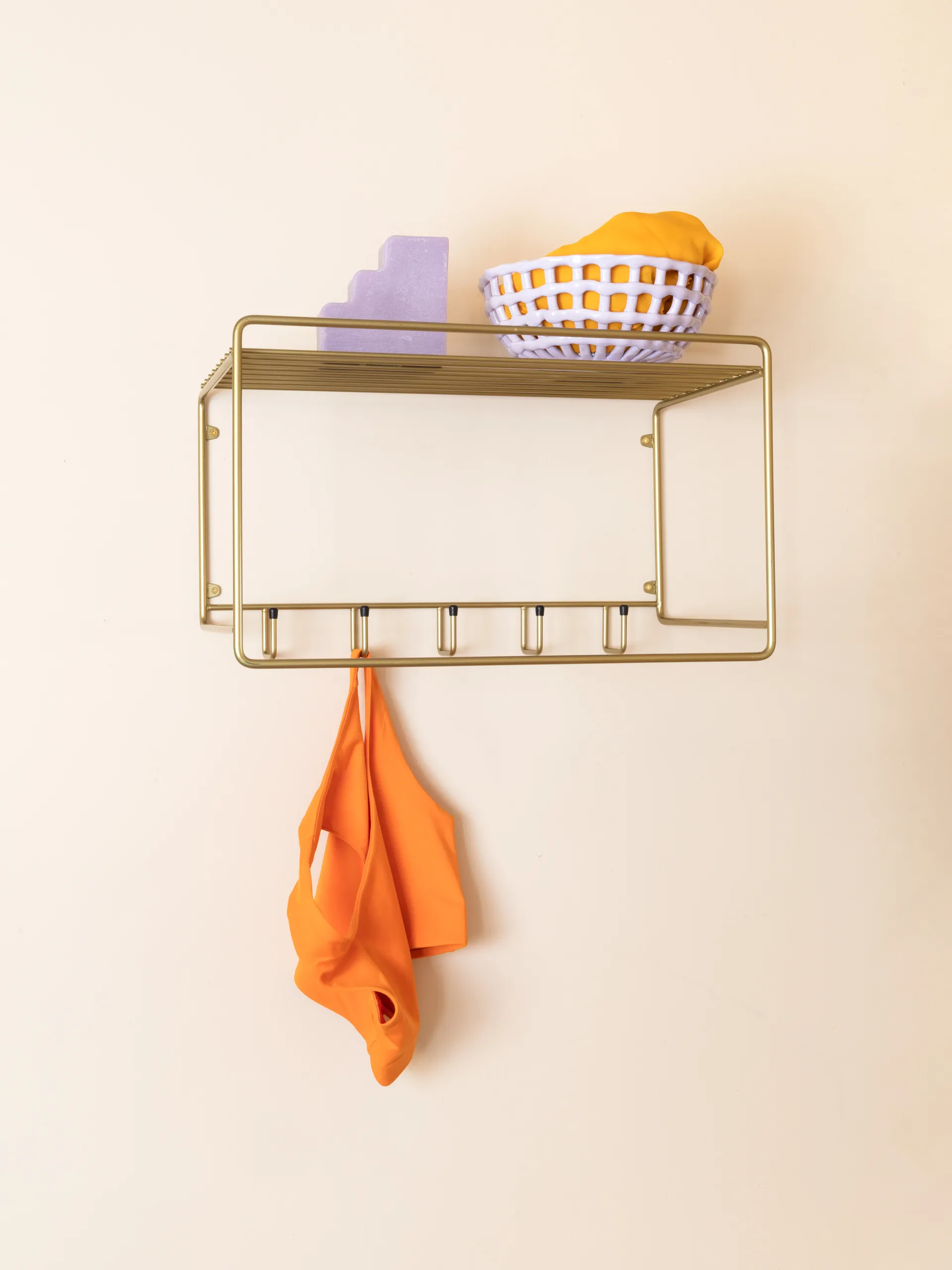 Uptown hattehylde, Messing Maze