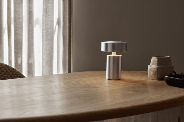 Column bærbar bordlampe - Aluminium - MENU