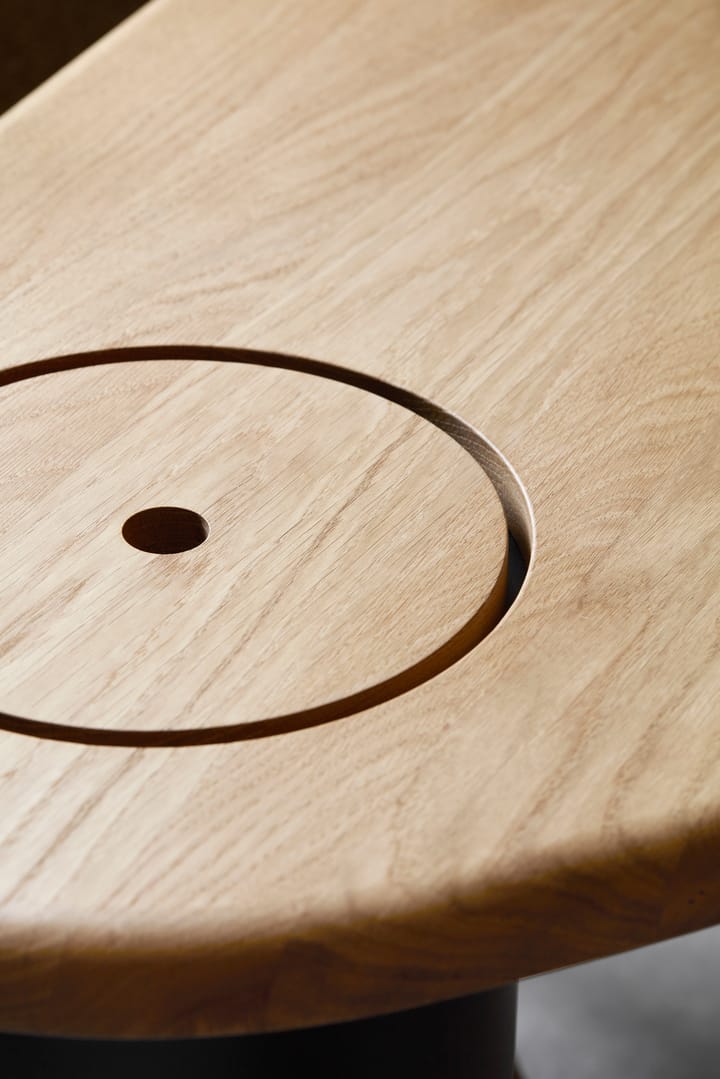 The Eclipse desk skrivebord - Natural Oak - MENU