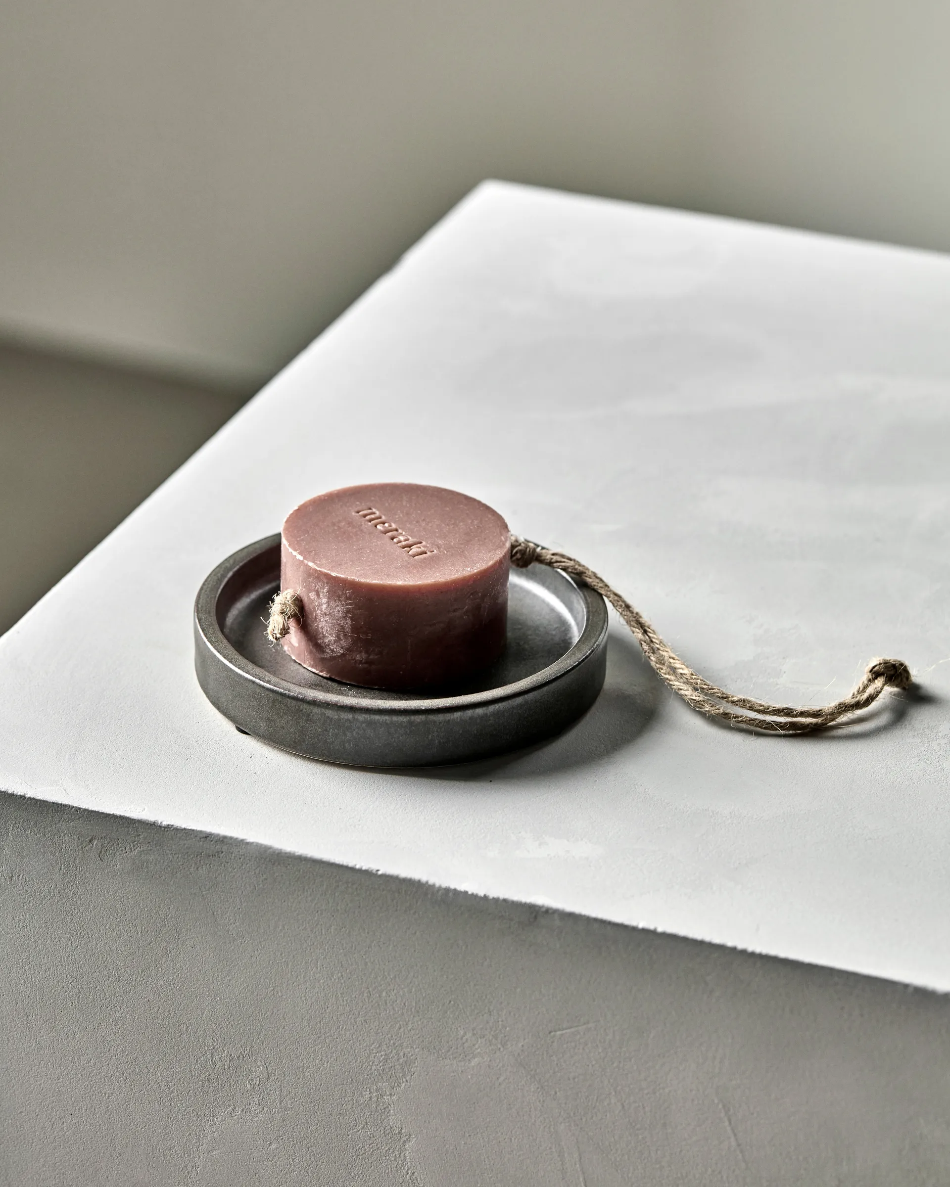 Datura sæbeholder Ø12,5 cm, Mørkegrå Meraki