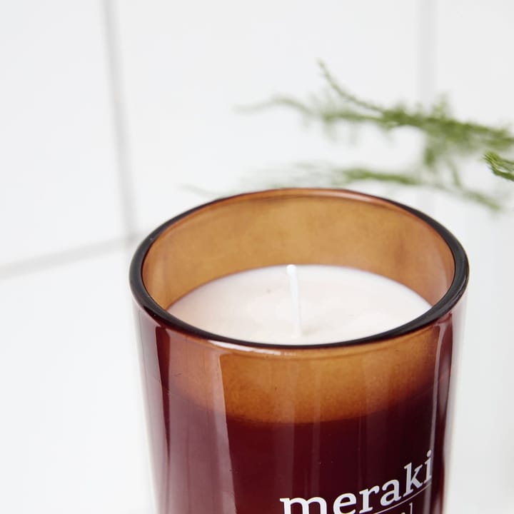 Meraki duftlys brunt glas 35 timer - Sandcastles & sunsets - Meraki