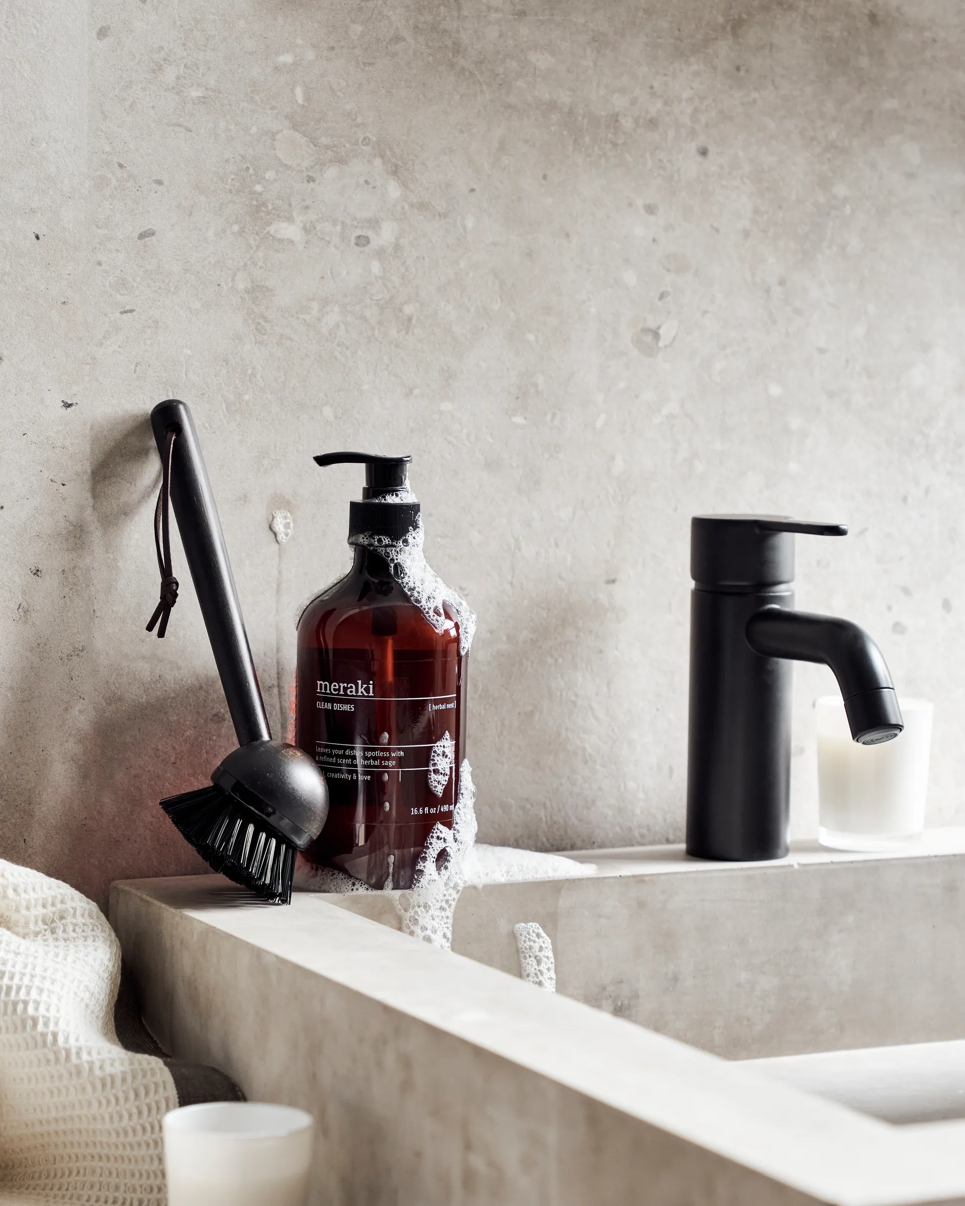 Meraki gavesæt opvaskemiddel og opvaskebørste, Herbal nest Meraki