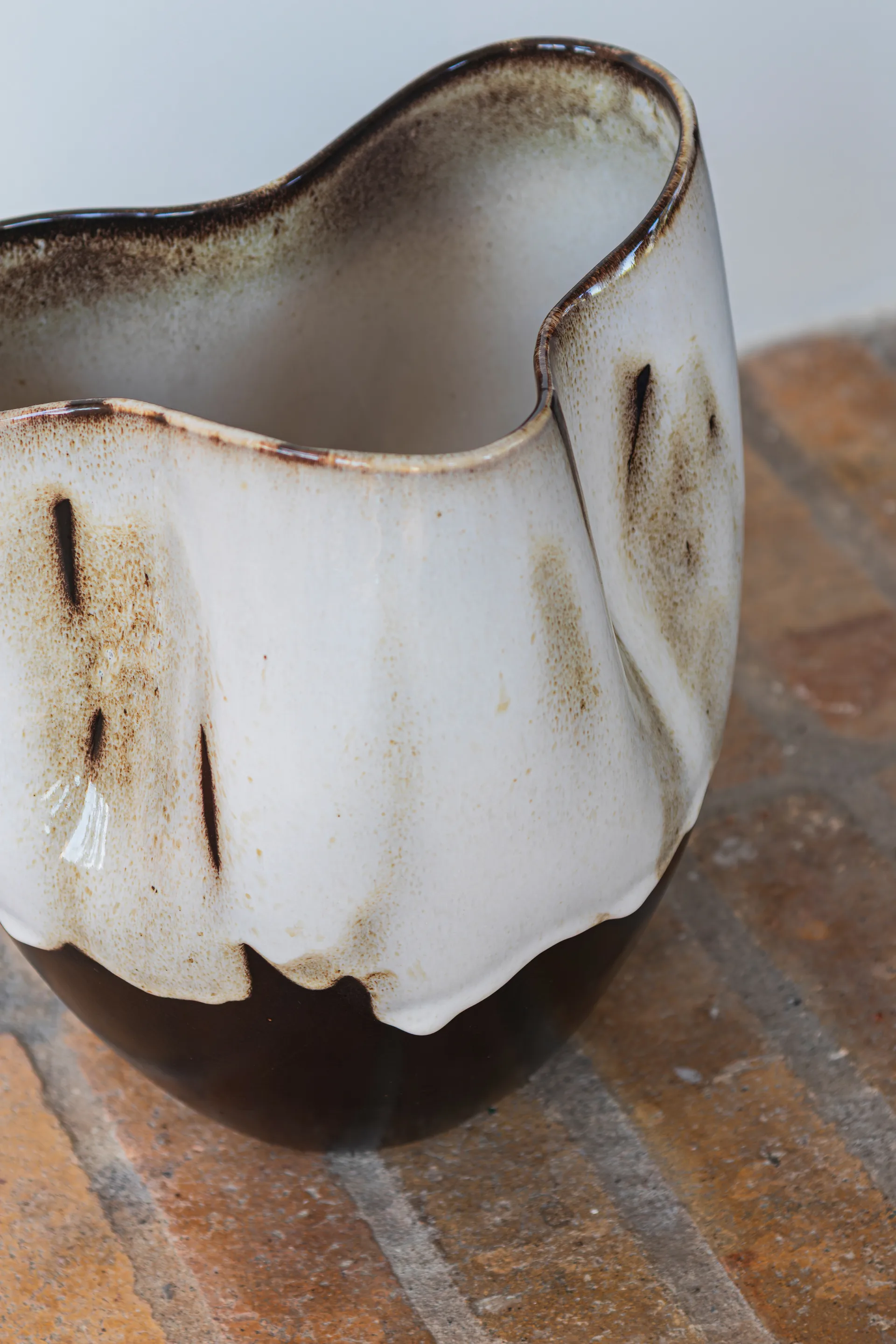 By Hand vase small 24,5 cm, Offwhite Mette Ditmer