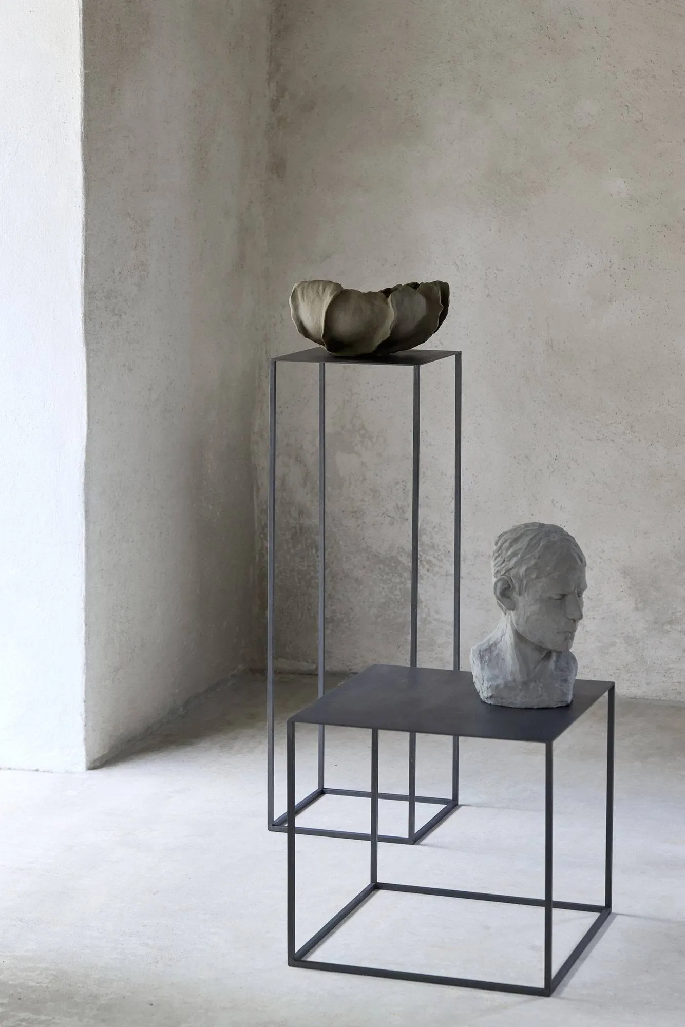 Cubic piedestal, Sort, 29x29x90 cm Mette Ditmer