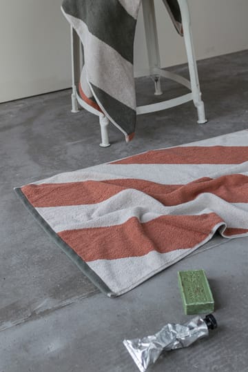 Diagonal bademåtte 50x80 cm - Brick - Mette Ditmer