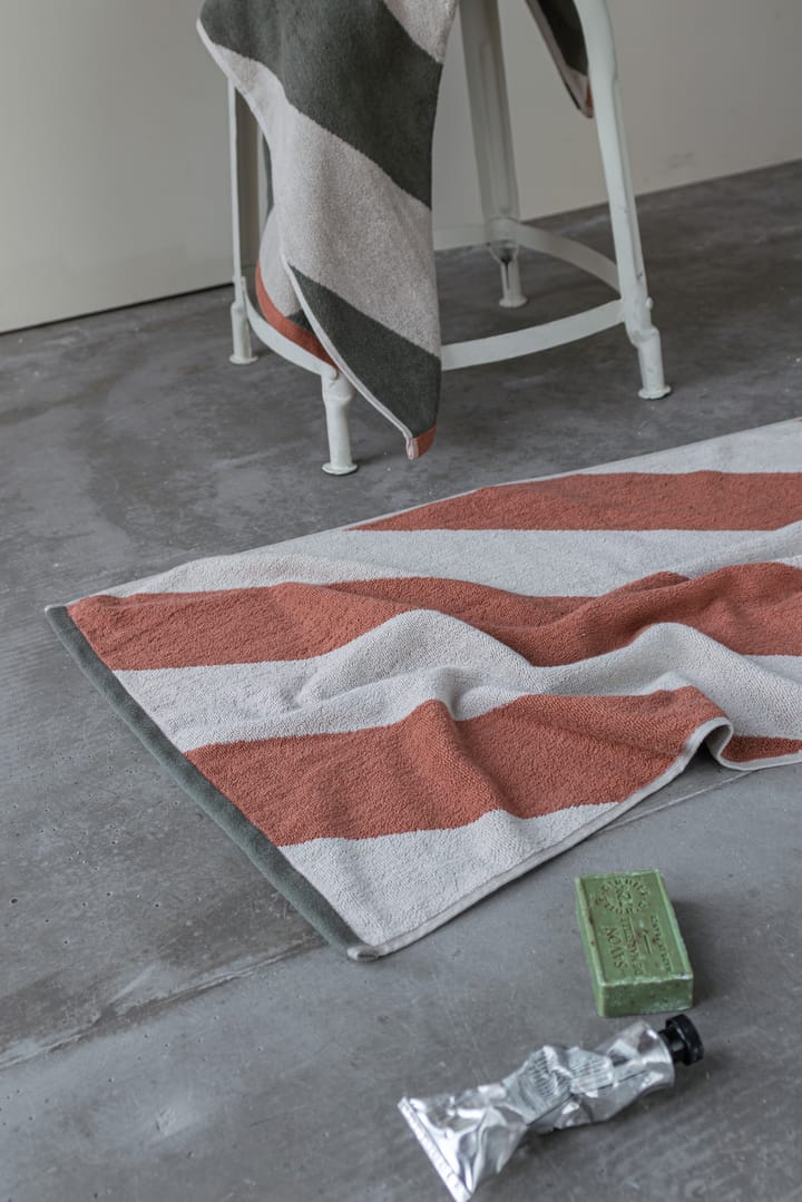 Diagonal bademåtte 50x80 cm, Brick Mette Ditmer